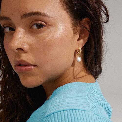 Earrings with stones/beads