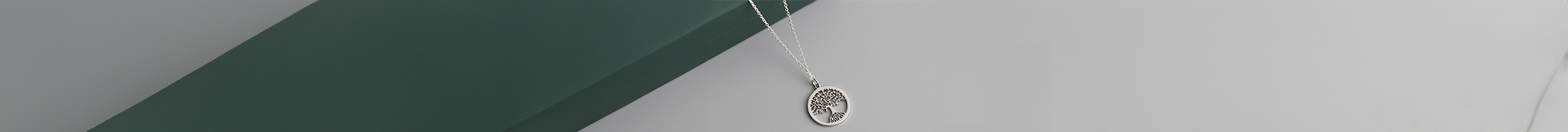 Necklaces with pendants