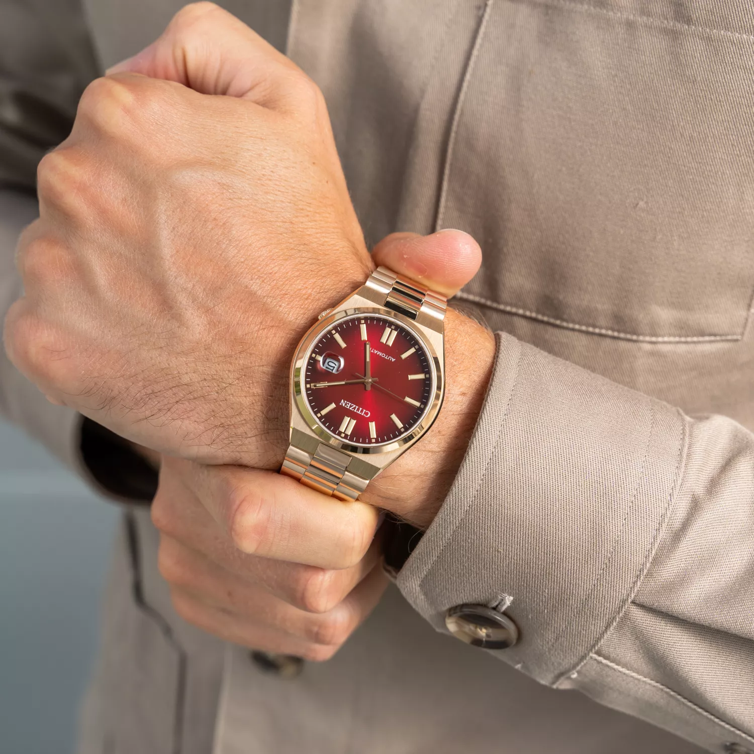 Citizen red sale dial