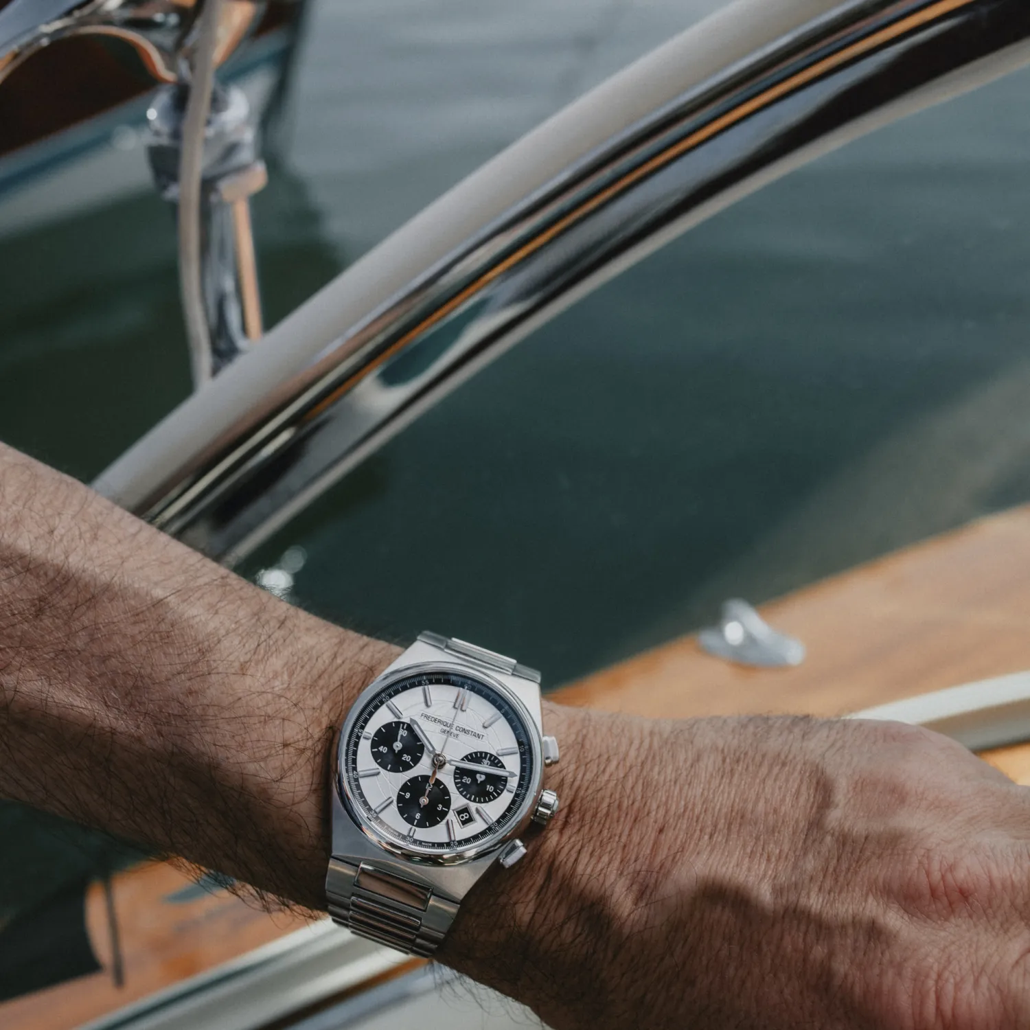 ホワイトナイト&ディアブロブランコ Frederique Constant Highlife Chronograph FC-391SB4NH6B - Dit