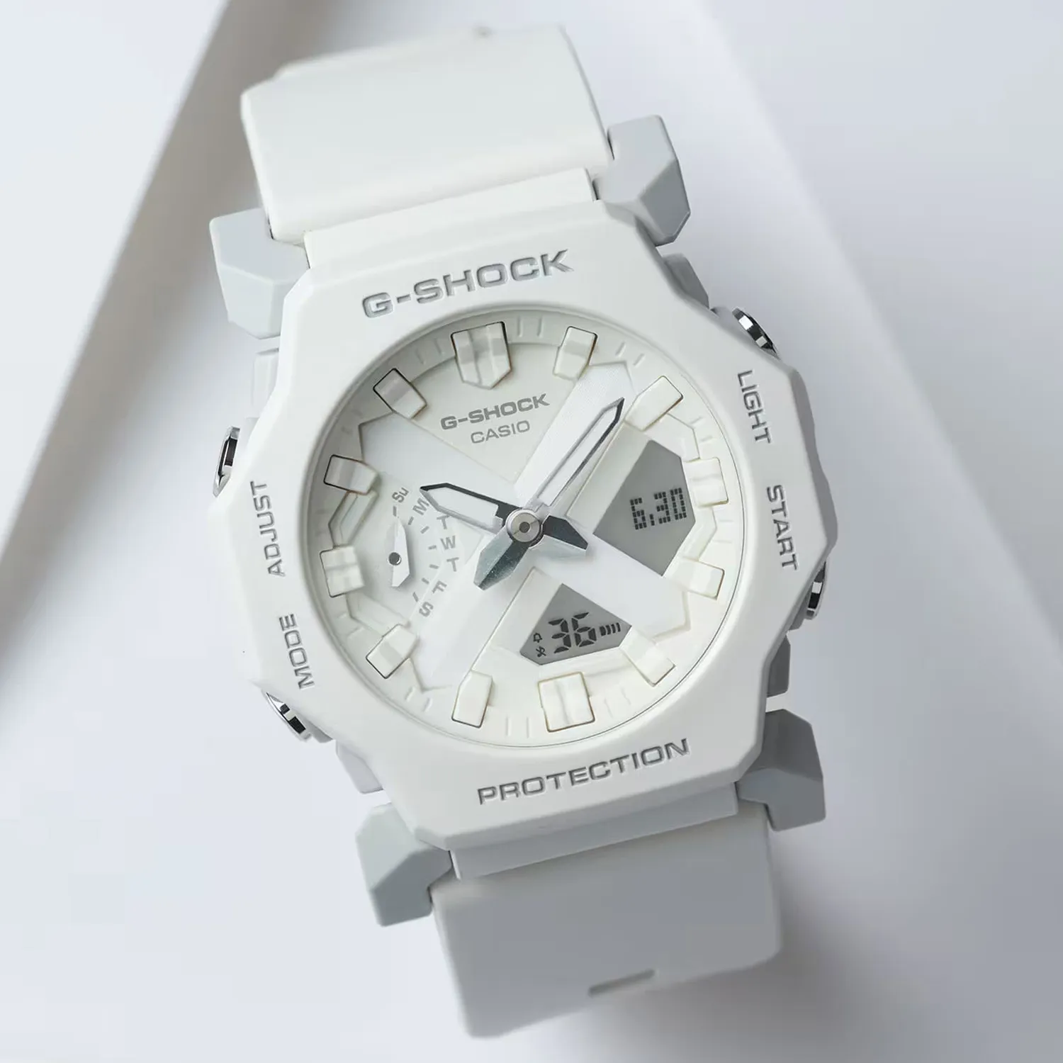 Casio G-Shock GA-2300-7AER - Ditur