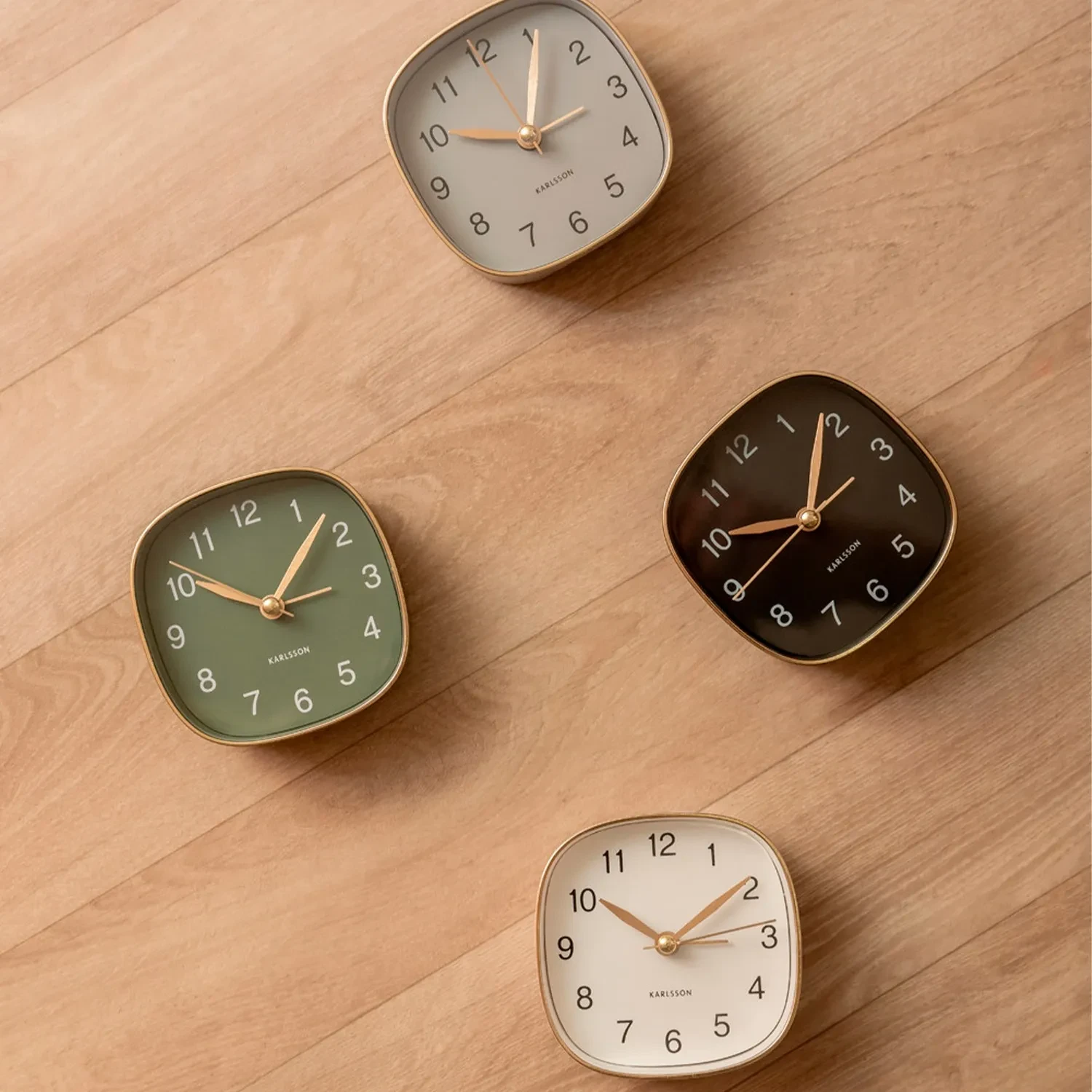 Karlsson Travel Square Alarm clock KA5957GR - Ditur