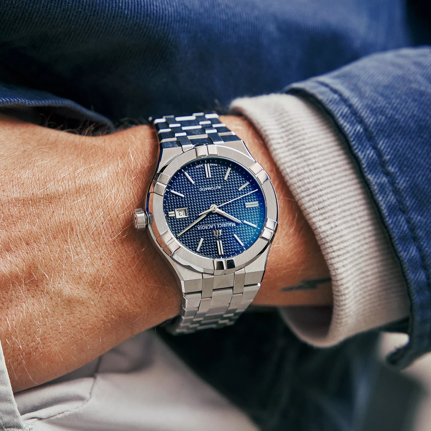 Maurice Lacroix Aikon Automatic 42 AI6008-SS002-430-1