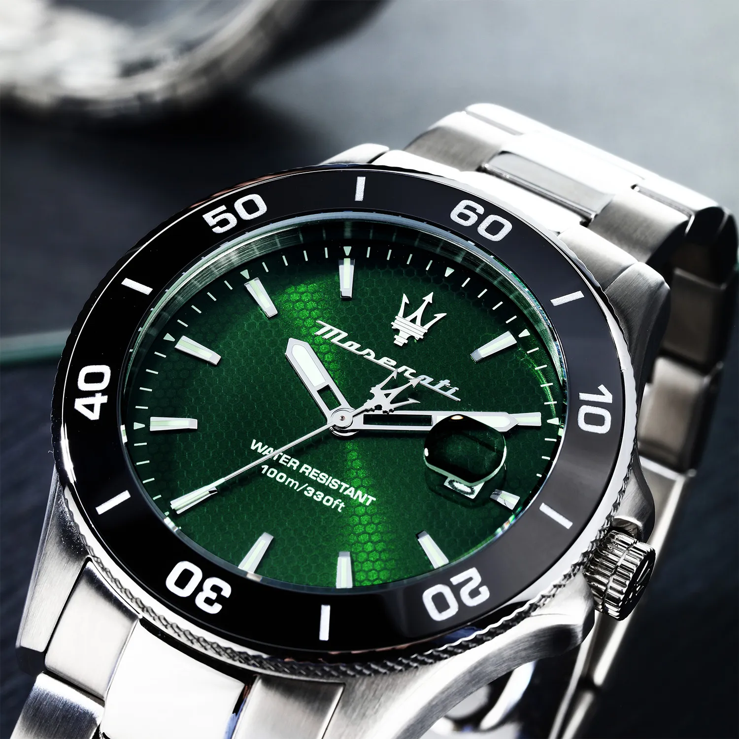 r8853100038_.jpg
