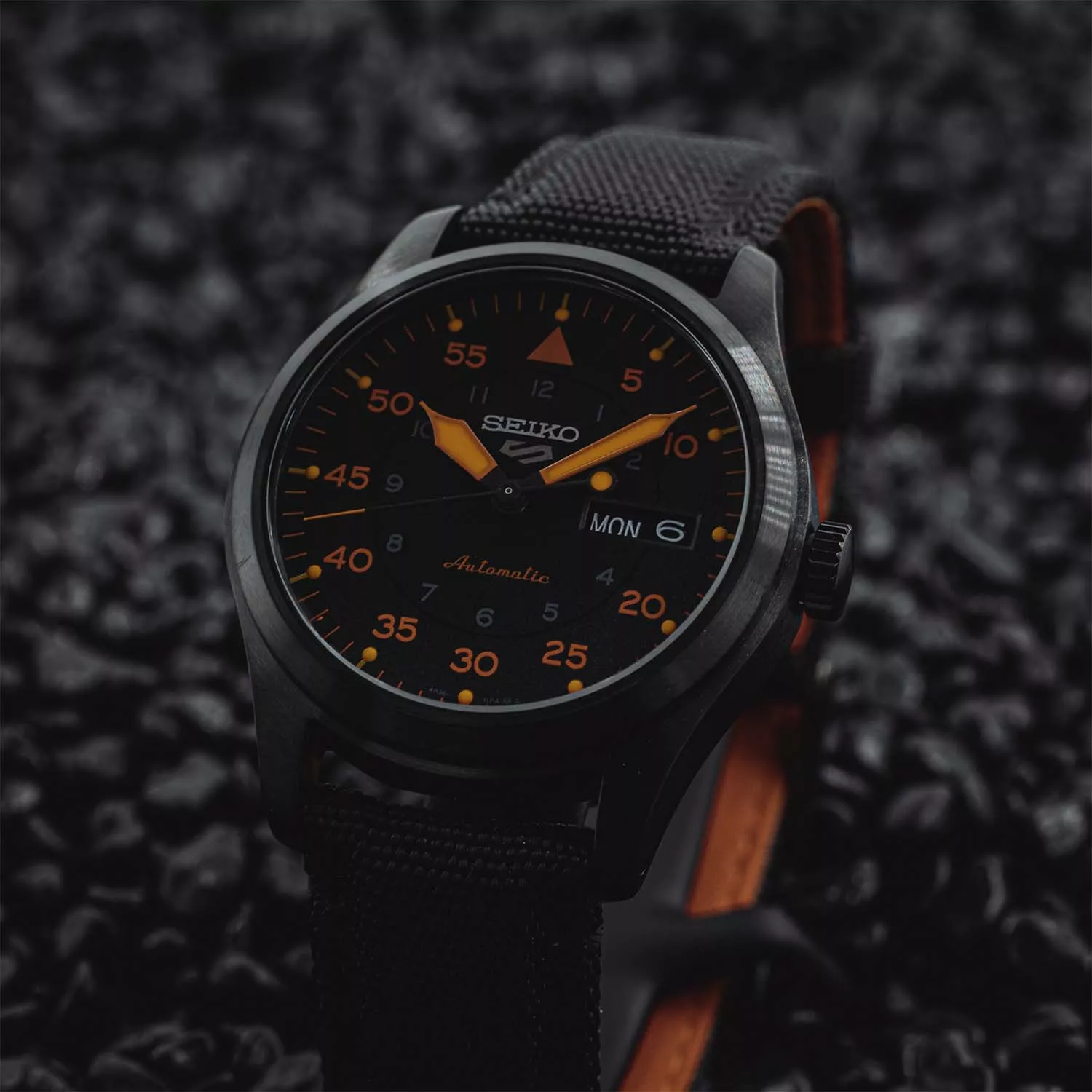 seiko 5 sports srph33k1