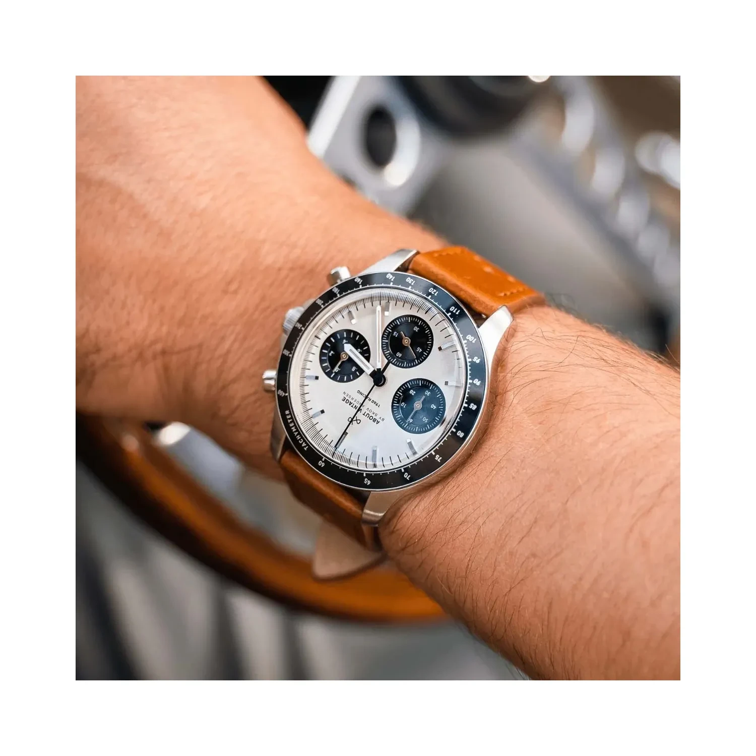AV86 About Vintage 1960 Racing Chronograph 167356 - Ditur