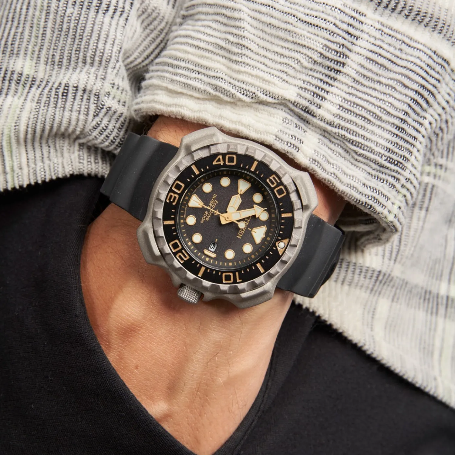 Citizen Promaster Eco-Drive BN0220-16E - Ditur