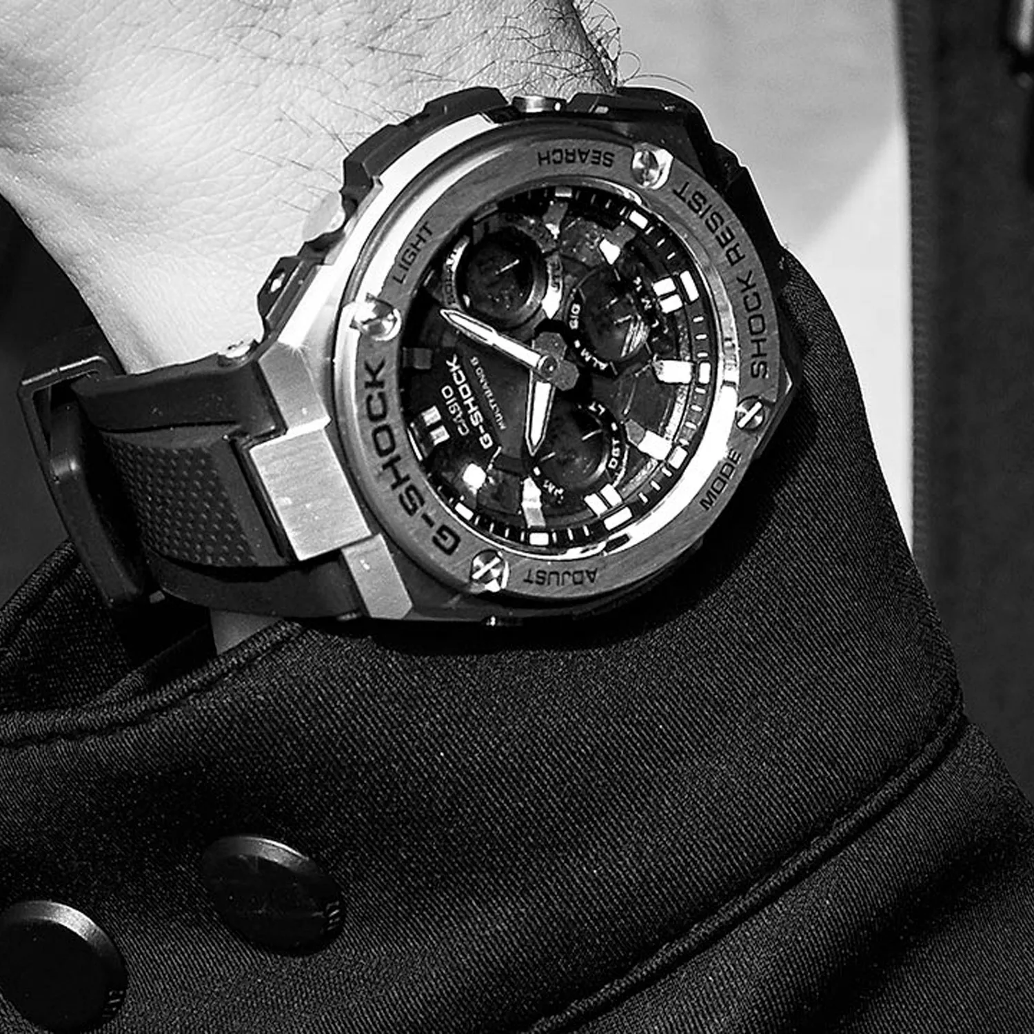 Casio G-Shock GST-W110-1AER - Ditur