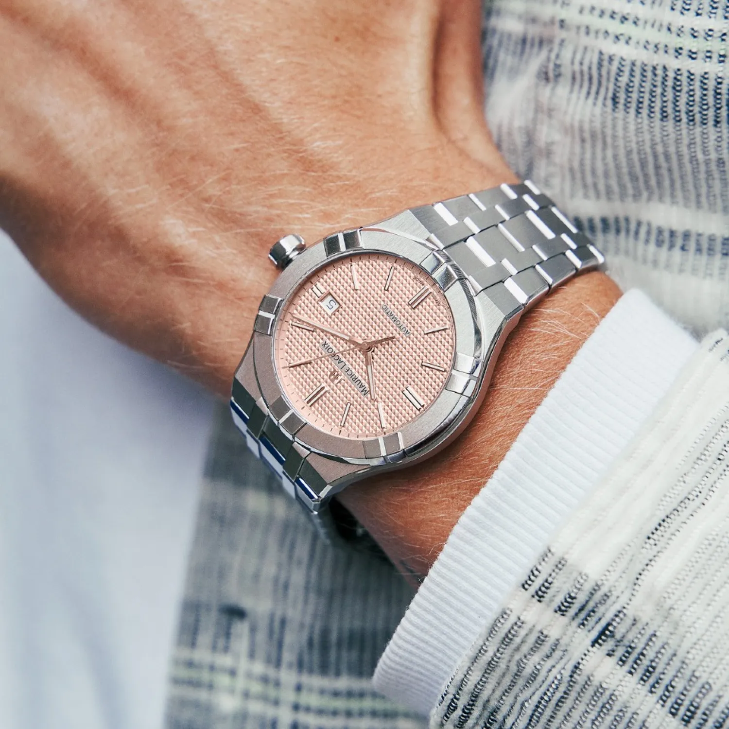 Maurice Lacroix Aikon Automatic 42mm AI6008-SS002-730-1 - Di
