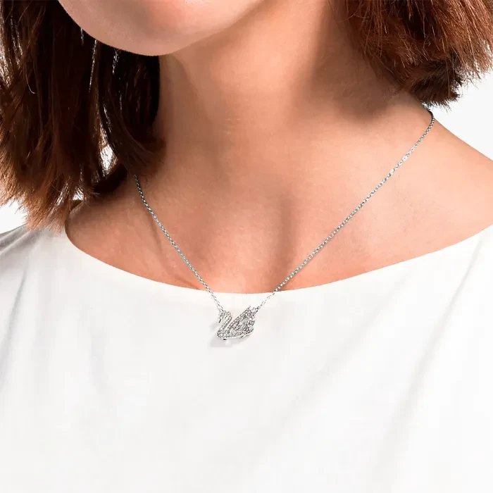 Swarovski Swan Pendant Necklace Metal 5514421 - Ditur