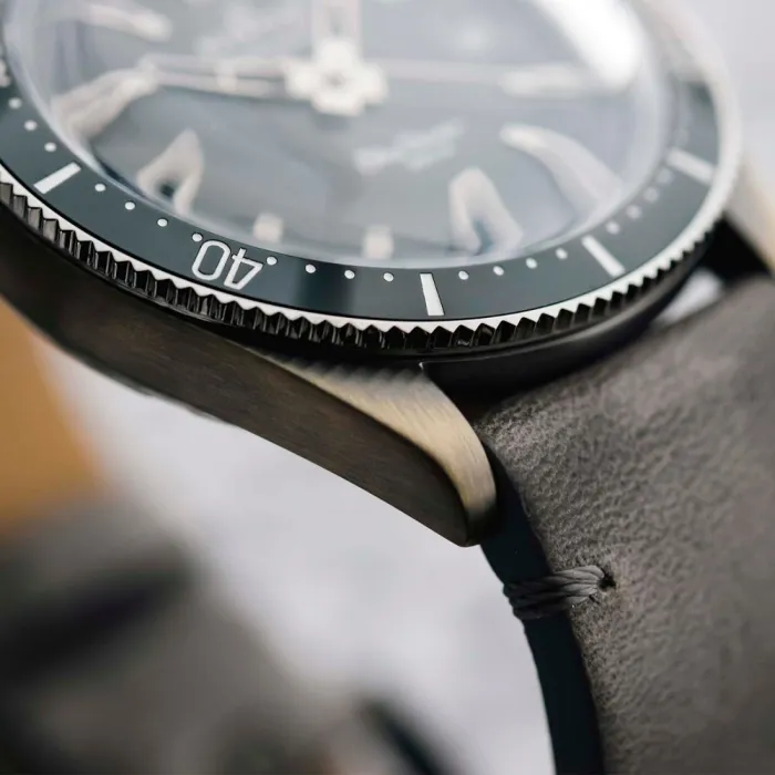 Edox Skydiver Automatic Limited Edition 80126-3VIN-GDN - Dit