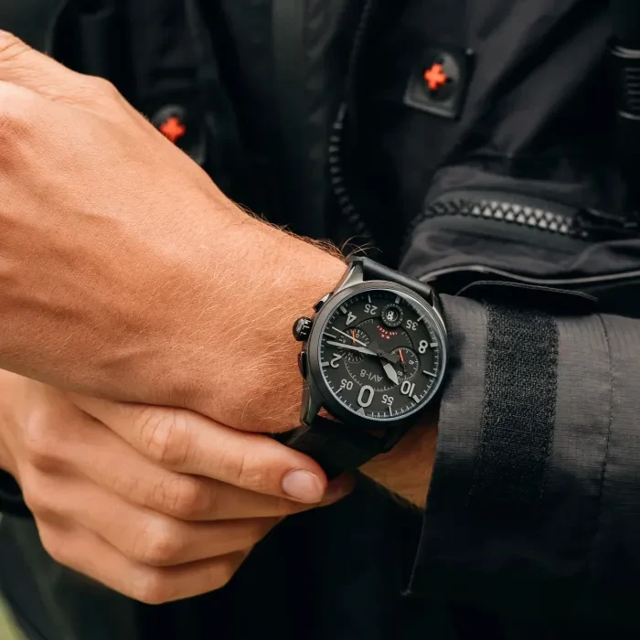 綾*様 ナンバーナイン07ssアーカイブ 黒 シャドーオンブレチェック アフガン Avi-8 Spitfire Lock Chronograph AV-4089-03