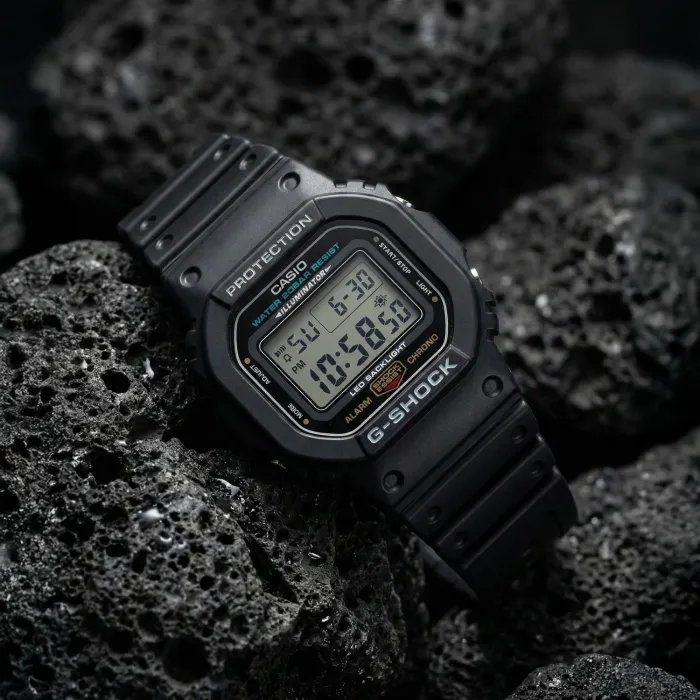 Casio G-Shock DW-5600UE-1ER - Ditur