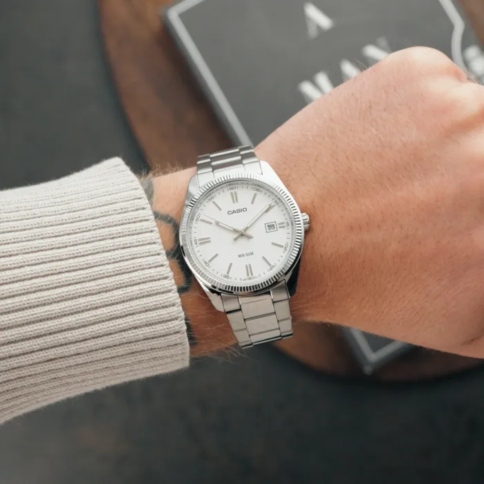 CASIO MTP ホワイト　美品 Casio Timeless MTP-1302PD-7A1VEF - Ditur
