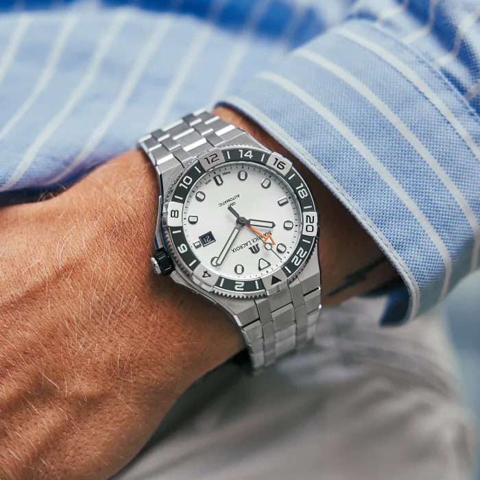 Maurice Lacroix Aikon Venturer GMT AI6158-SS002-130 - Ditur
