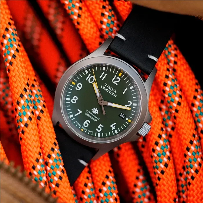 Timex Expedition North Titanium TW2W78100 - Ditur