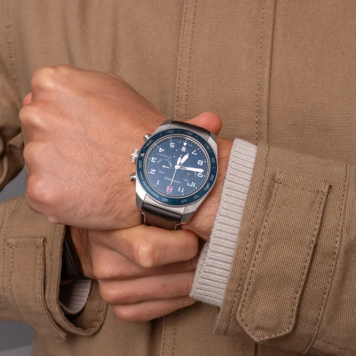 【T.O.】 Victorinox Swiss Army Chronograph 242047 - Ditur